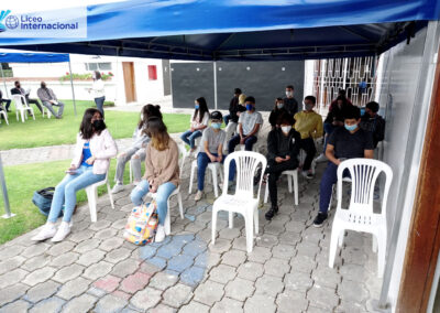 Jornada de vacunación contra el Covid-19 para estudiantes de 12 a 17 años del Liceo Internacional.